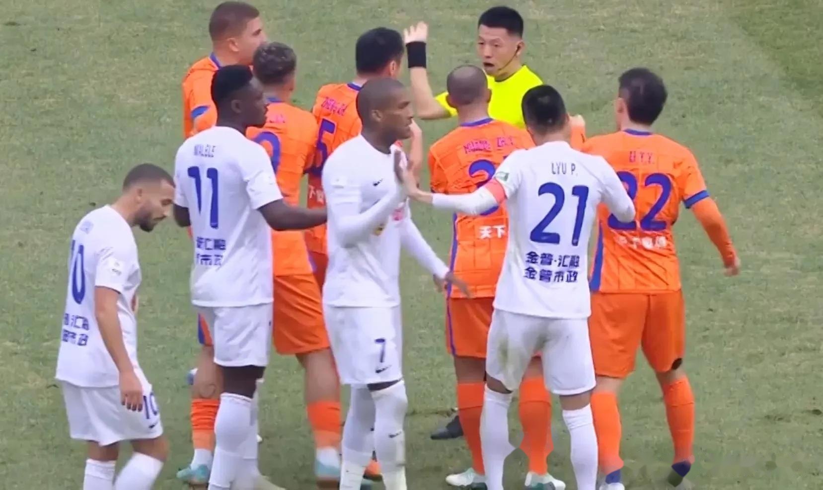 转折点山东泰山豪取连胜，NBA季后赛国际比赛日攻防权衡，质疑声仍在，训练强度明显提升的简单介绍