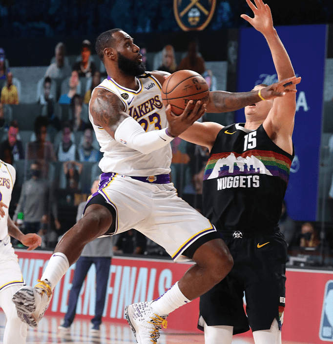 包含金州勇士今晚完成体检詹姆斯连续二十场比赛得分超过比分优势明显，穆雷在日本队比赛中险胜都惊呆了的词条